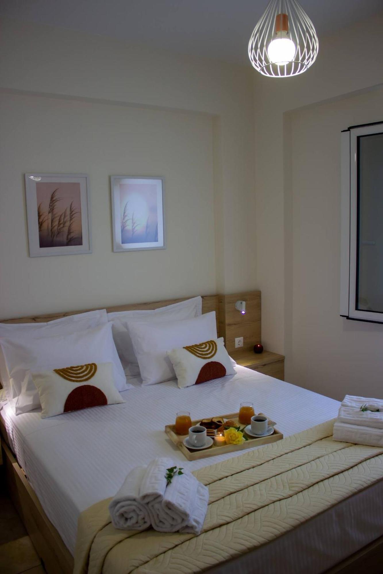 Maistro Suites With Pool, Matala Exterior photo