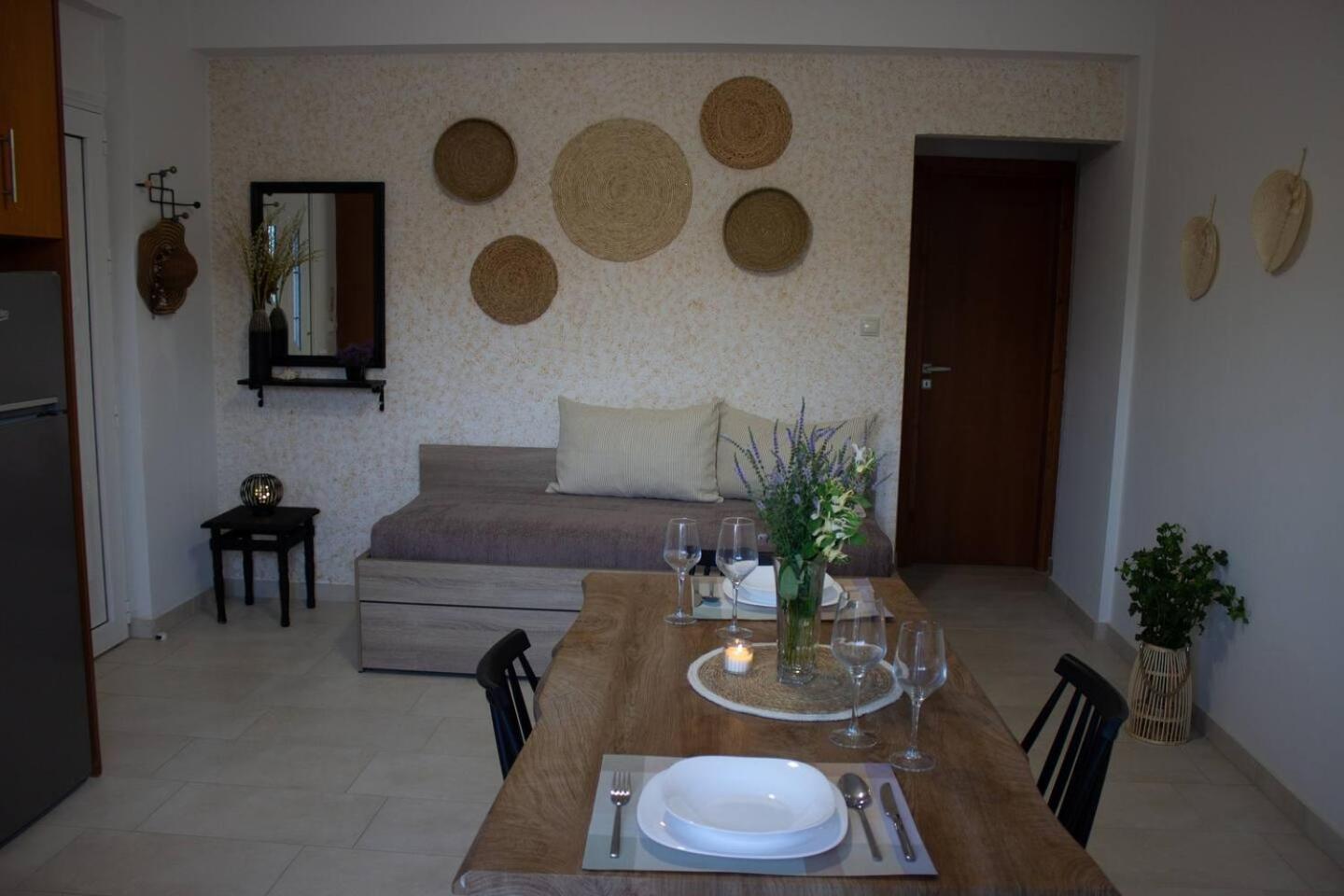 Maistro Suites With Pool, Matala Exterior photo