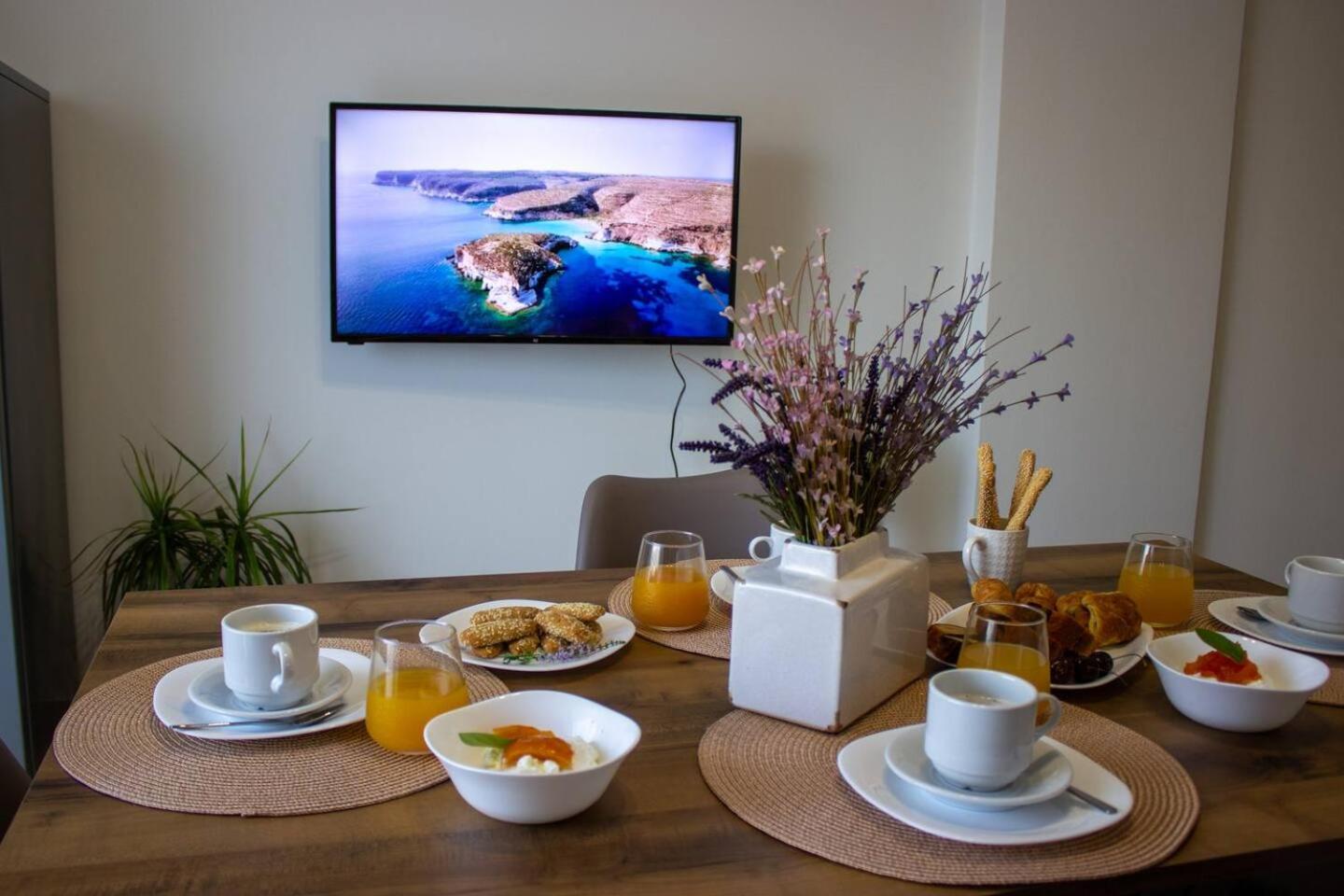 Maistro Suites With Pool, Matala Exterior photo