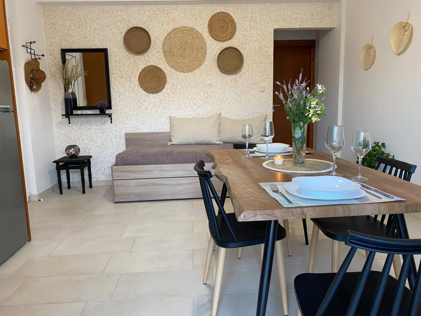 Maistro Suites With Pool, Matala Exterior photo